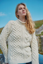 ARAN Calla Aran Damenpullover mit asymmetrischem Muster – Bild 2