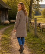 BERGWEG BASICS Strickmantel aus Tiroler Bergschafwolle – Bild 10
